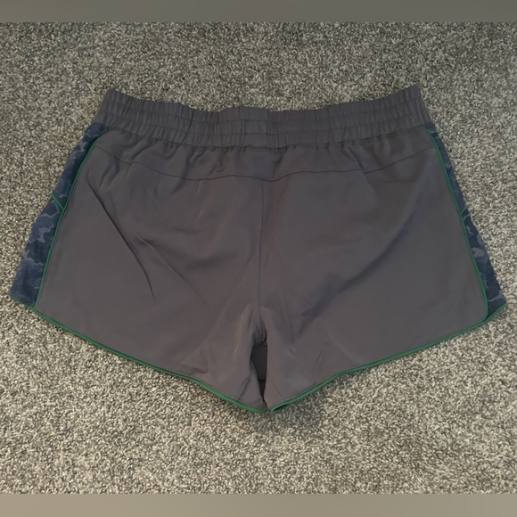 NWT Large COLOSSEUM Notre Dame Atheltic Shorts - Picture 2 of 5